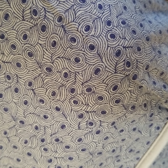 2/$12 Zergatik long sleeve top - Picture 2 of 7